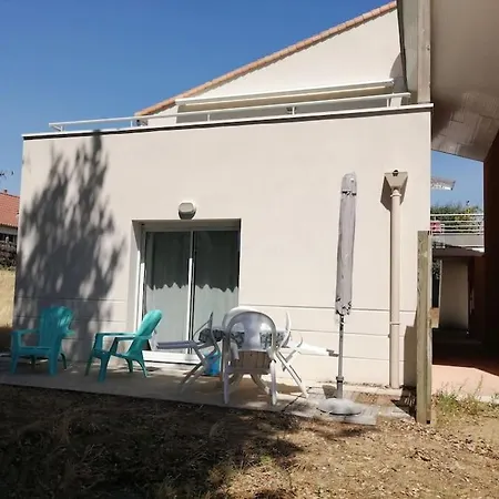 Appartement Rez De Jardin, St Brevin Les Pins, à Pieds *