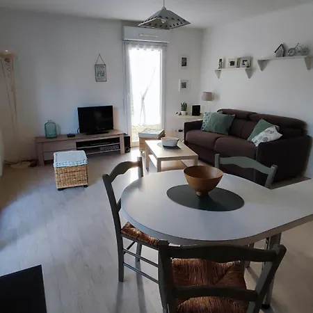 Appartement Rez De Jardin, St Brevin Les Pins, à Pieds Saint-Brévin-les-Pins